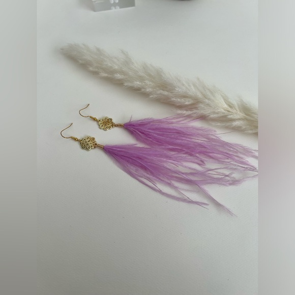 Long Dangle Pink Feather Hippie Chic Earrings - Stylish Boho Chic Earrings - Picture 6 of 15